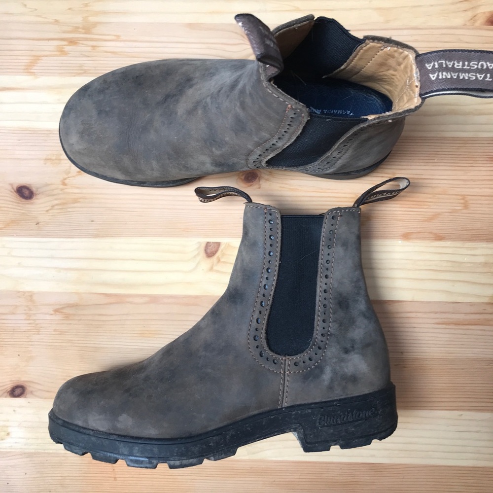 Blundstone High-Top Boots (Rustic Brown)